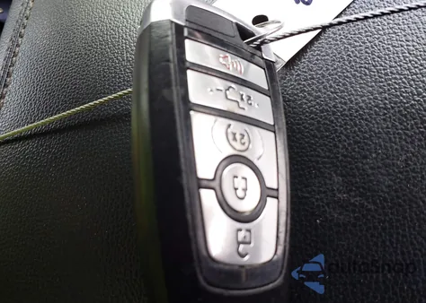 2021 Ford F-150 Lariat из США, поврежденный, VIN 1FTFW1E84MKE53352